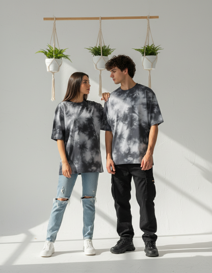 Unisex Tie-Dye Streetwear Oversized T-shirt - White & Black